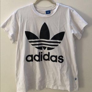 oversized adidas t-shirt
